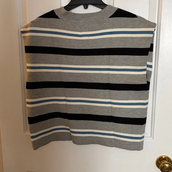 Anthropologie Maeve sweater vest, classic layering piece - Picture 4 of 4